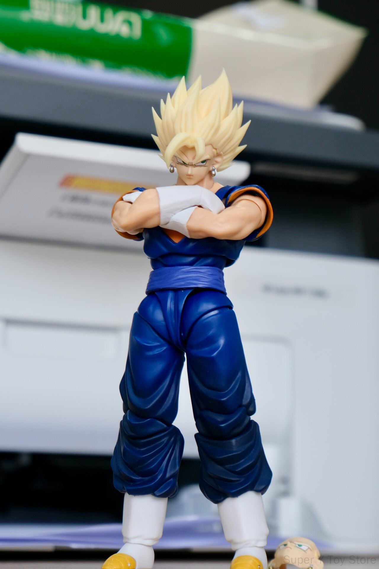 ฟิกเกอร์ผมเวจิโตะจากดราก้อนบอล - Model Kit Vegito บทวิจารณ์และราคา