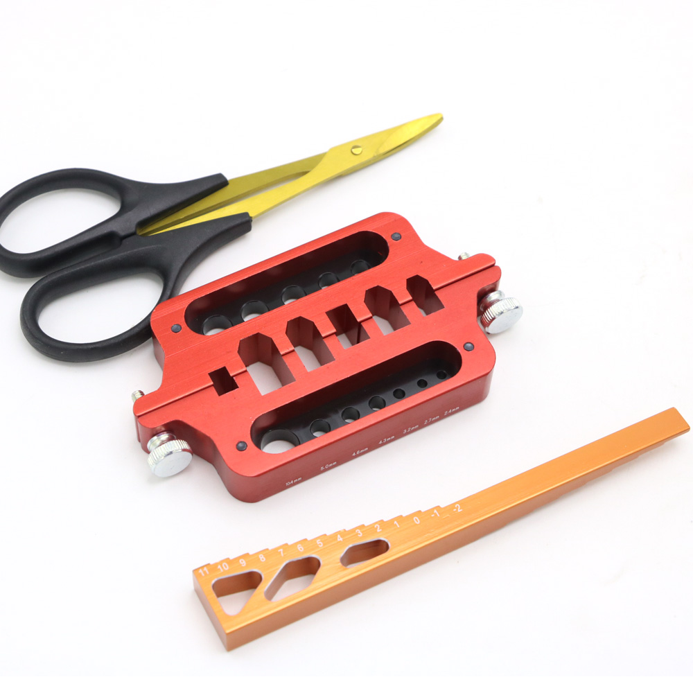คีมไขควงชุดกดสิว18 in 1 / 23 i - Model Kit Tool Set บทวิจารณ์และราคา