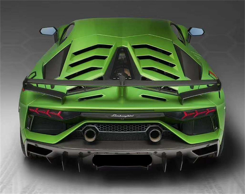ชุดแต่งกันชนหลังคาร์บอนไฟเบอร์ - Model Kit Lamborghini บทวิจารณ์และราคา